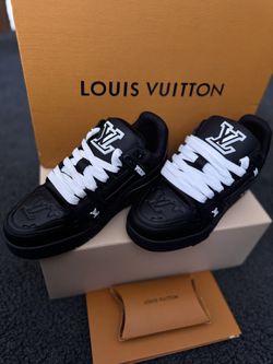 SHOES LV 5.5