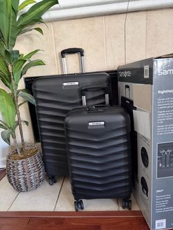 Samsonite 2-Piece Hardside Luggage Set Black