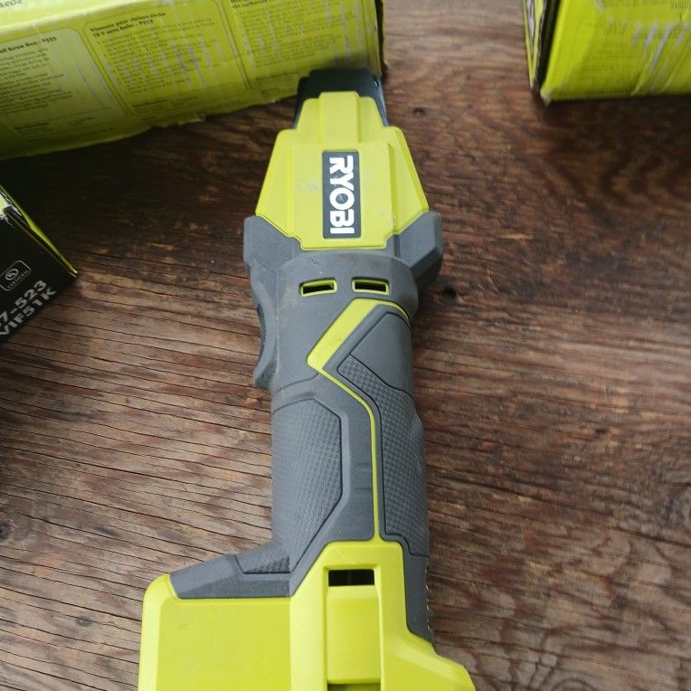 RYOBI
ONE+ 18V Lithium-Ion Cordless PEX Tubing Clamp Tool (Tool Only)