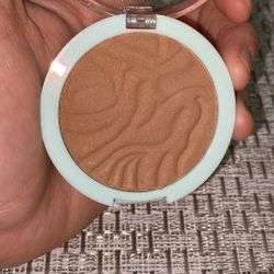 Kndr Beauty Kind Bronzer 