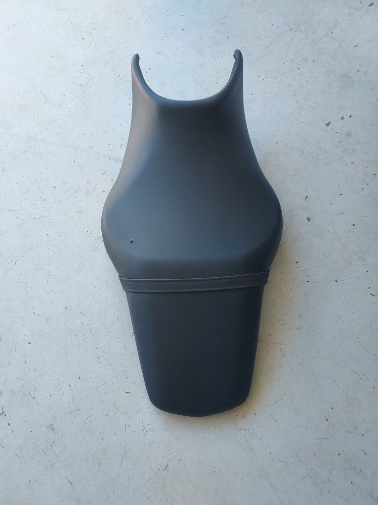 Honda CTX700 Seat