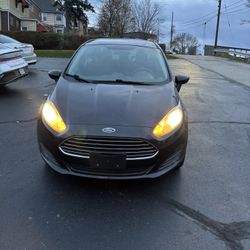 2015 Ford Fiesta 