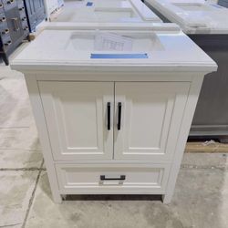 Brand New 30 in. W x 22 in. D Single Sink Bath Vanity in White with White Marble Top $497 