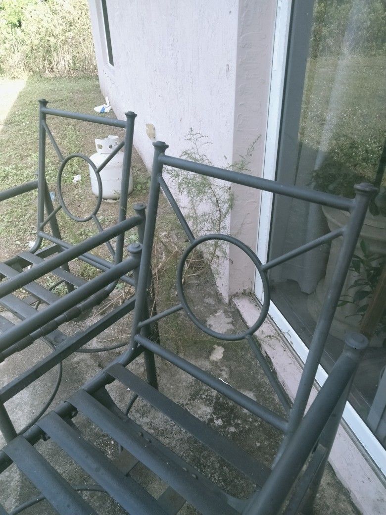 (2) Outdoor Chairs