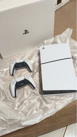 Ps5 with cords and remote
