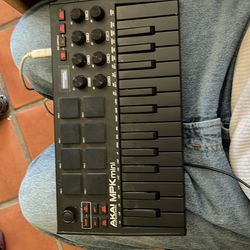 Akai MPK mini 3 Midi Controller