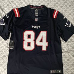 Kendrick Bourne Patriots Jersey