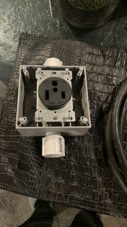 Dryer Plug And Box New