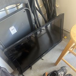 30”tv With Wall Mount