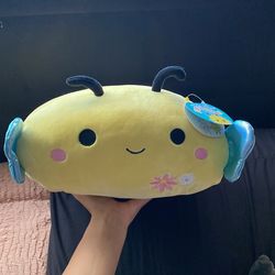 Sunny the Bee Squishmallow