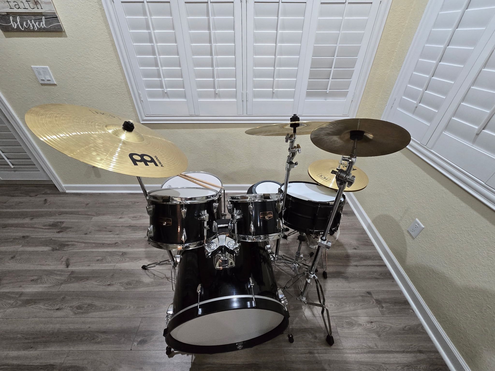 Tama Imperialstar Drum Set – Complete 5-Piece Kit with Hardware & Cymbals