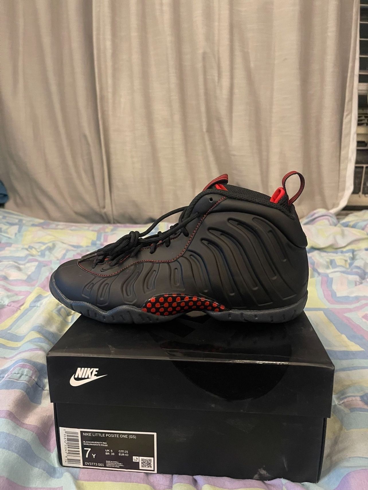 NIKE LITTLE POSITE ONE  GS ‘Bred’ Size 7 Men