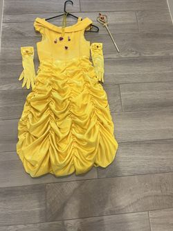 Belle costume Size small With Gloves And Jewelry