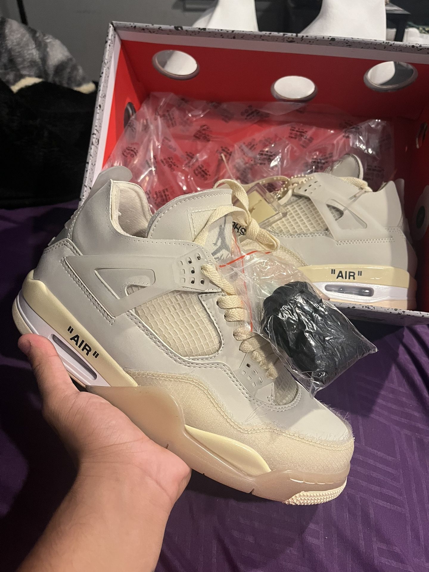 Jordan 4 Offwhite