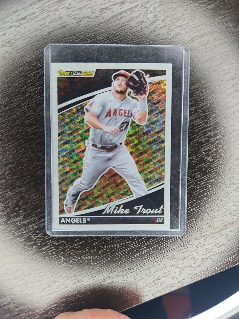 Mike Trout Topps Black Gold