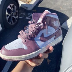 Jordan 1’s Mids 