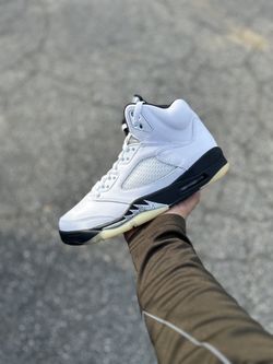 Jordan 5 White/Black Sz 10 