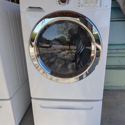 Frigidaire Washer & Dryer