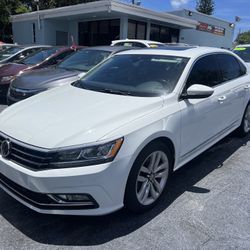 2017 Volkswagen Passat SEL