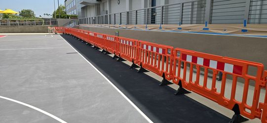 Plastic Pedestrian Barricades