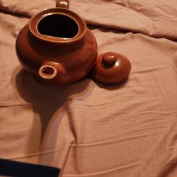 Small Red Teapot Must Pick Up