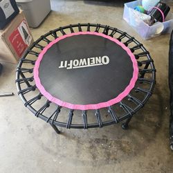 Exercise trampoline