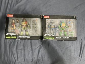 Batman VS TMNT Action Figures 