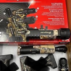 Snap-on camo Light and 3/4 Ratchet 