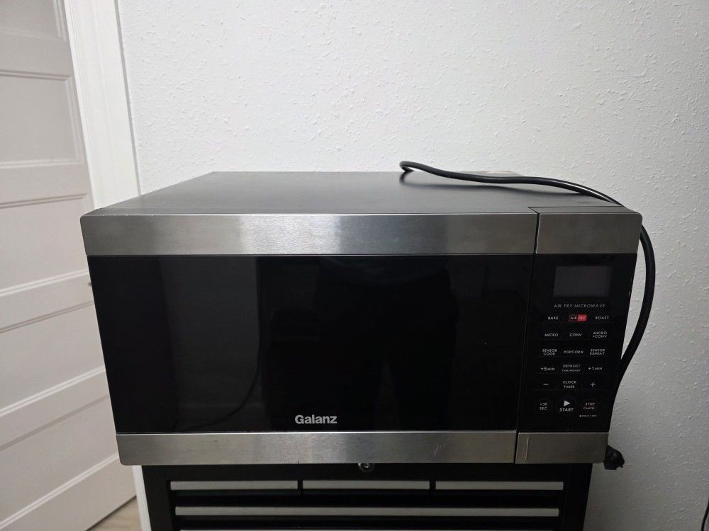 Galanz 1.2cu Ft Microwave Air Fryer