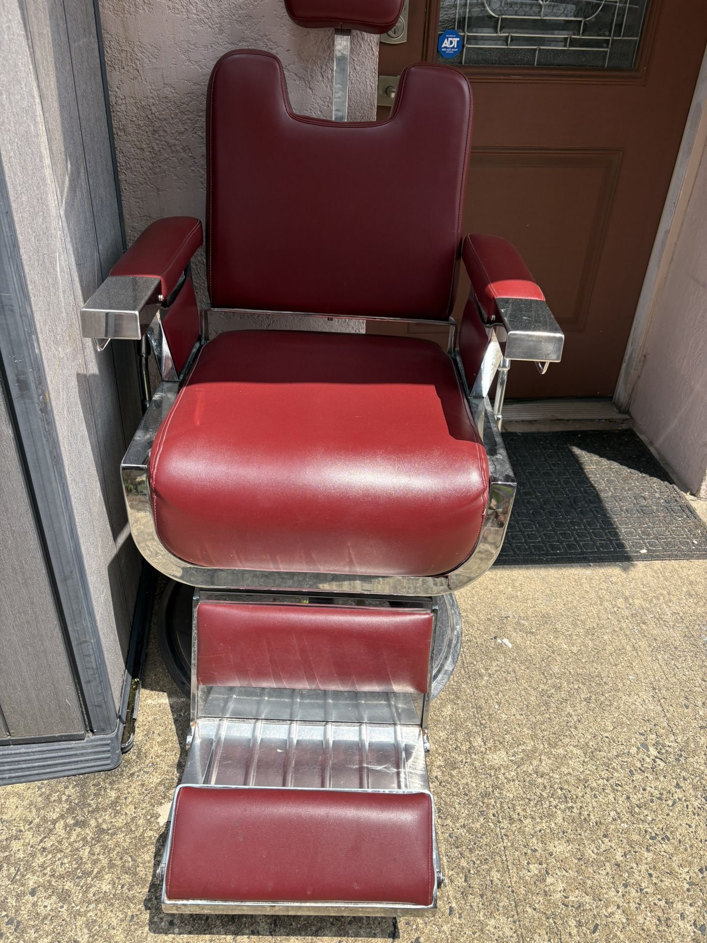 Barber Chair (brand New)