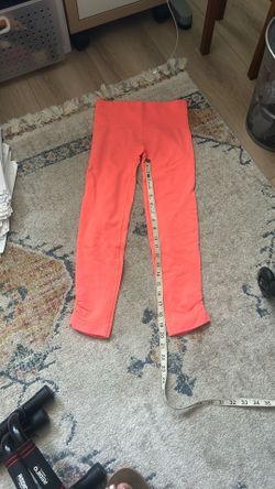 Lululemon peach Orange Tights Size 2/4