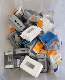 Bulk electrical supplies-Approx 33 pounds