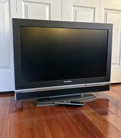 SYLVANIA LC320SS8 32” LCD Television 