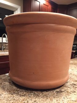 Double rolled rim pot