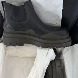 BOTTEGA VENETA mid Calf Tire Trim Black Eu 45 Nwb $1250