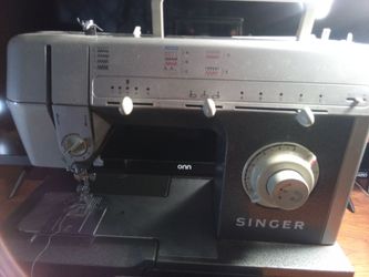 SINGER SEWING MACHINE -CG-550C