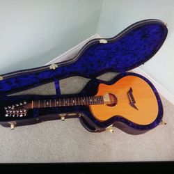 Breedlove Performance Focus 12th String Acoustic Guitar Maple And Hard Shell Case