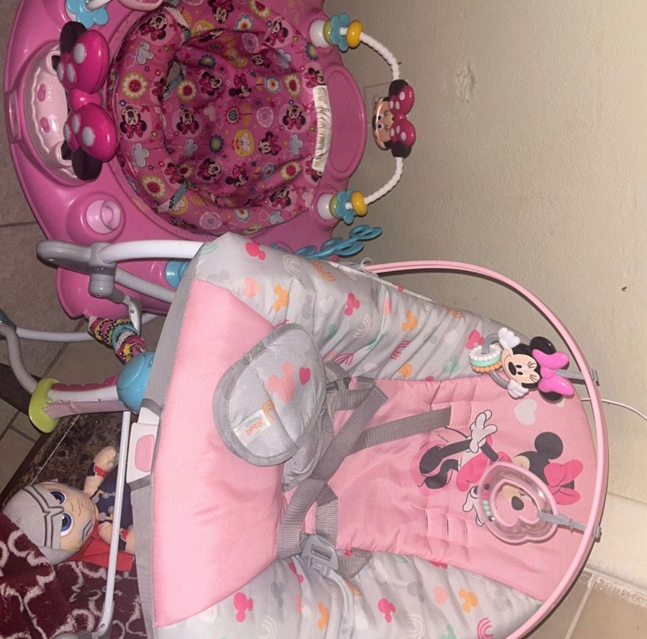 Minnie Mouse Jumper & Minnie Mouse Rocker