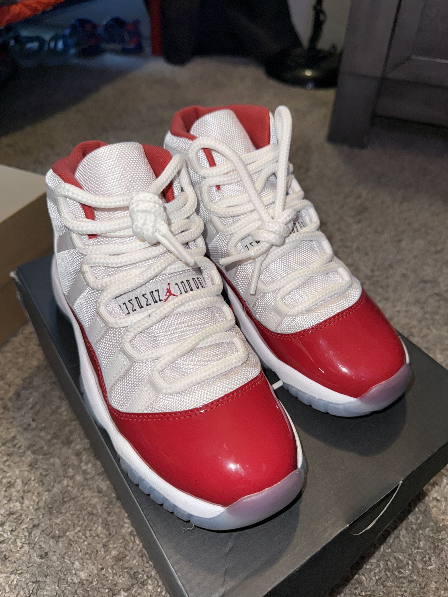 AIR JORDAN 11 RETRO (GS)