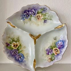 BEAUTIFUL VINTAGE HAND PAINTED PLATE