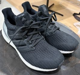 Adidas Ultra Boost Men’s Running Shoes Size 7.5 (NEW)