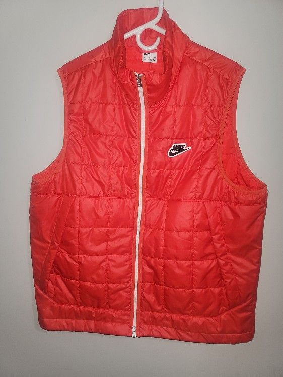 Nike Sportswear Synthetic Fill Down 
Used Red Vest