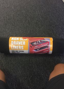 Non-slip drawer liners