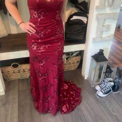 Red prom dress
