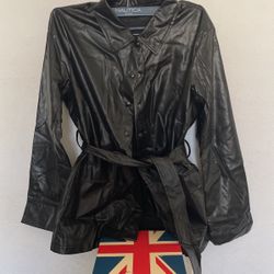 Women’s Size L Faux Leather Jacket W/belt 