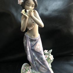 Lladro Aroma Of The Islands
