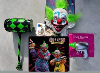 Spirit Halloween Killer Klowns from Outer Space Shorty Mask, Hammer, and Space Blaster Bundle