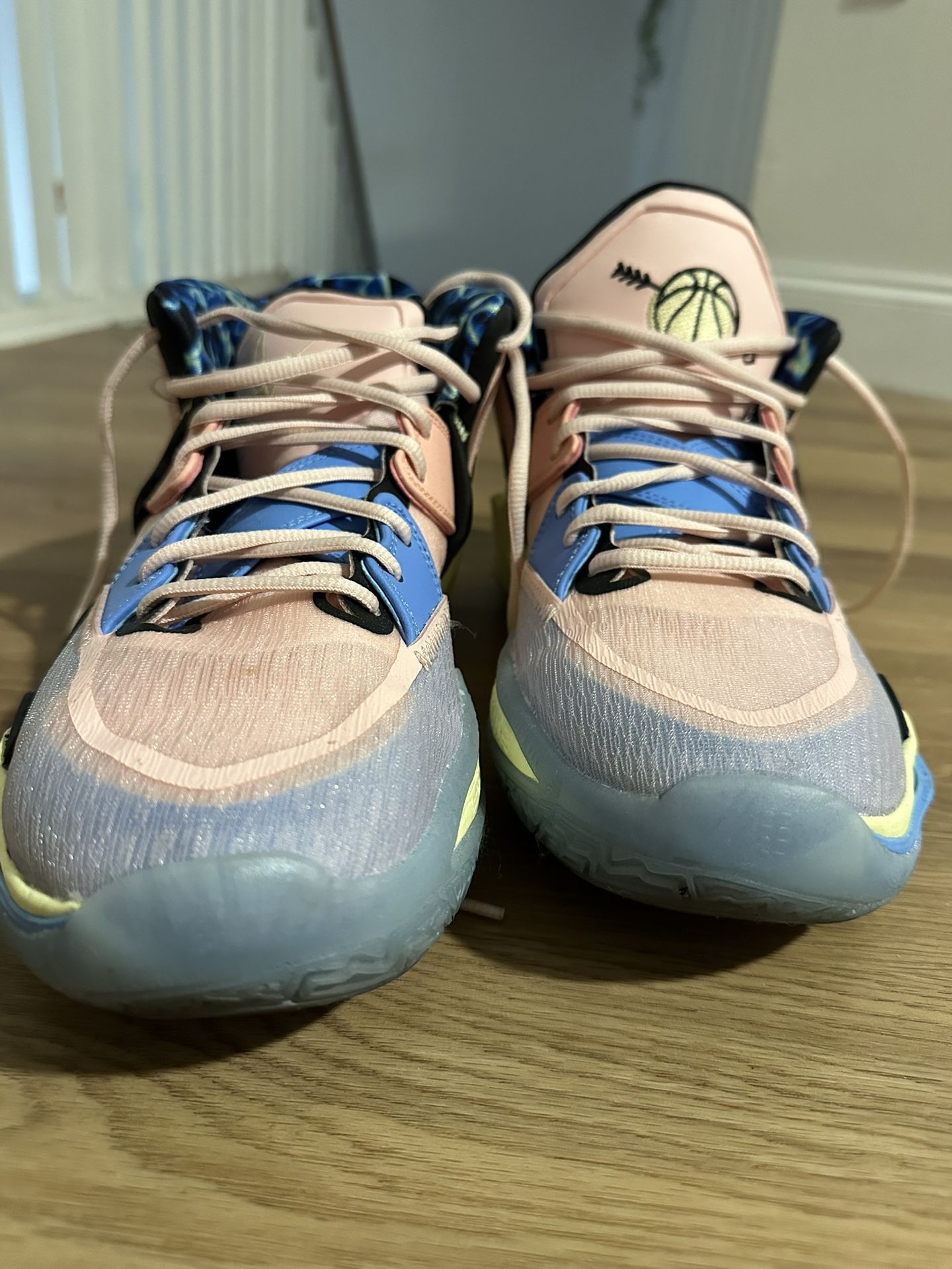 Nike Kyrie 8 “1 World 1 People” – Size 12