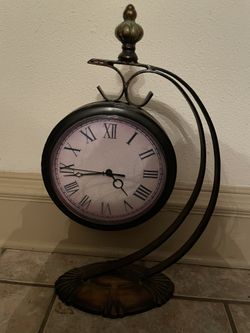 Unique Battery Operated Clock Old