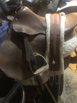English saddle